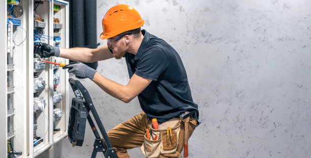 Best Commercial Electrician Services  in Blue Hills, CT